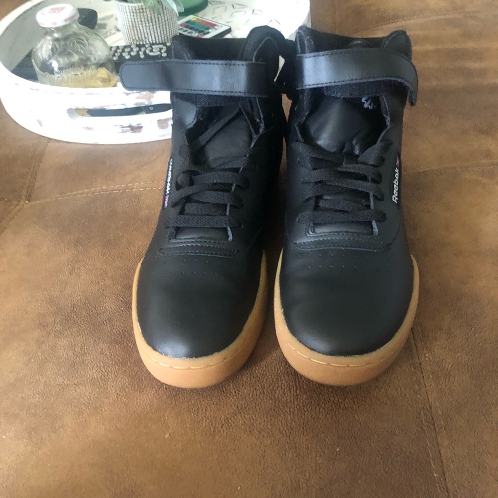 Classic Hot Too Reebok - Picture 2 of 4